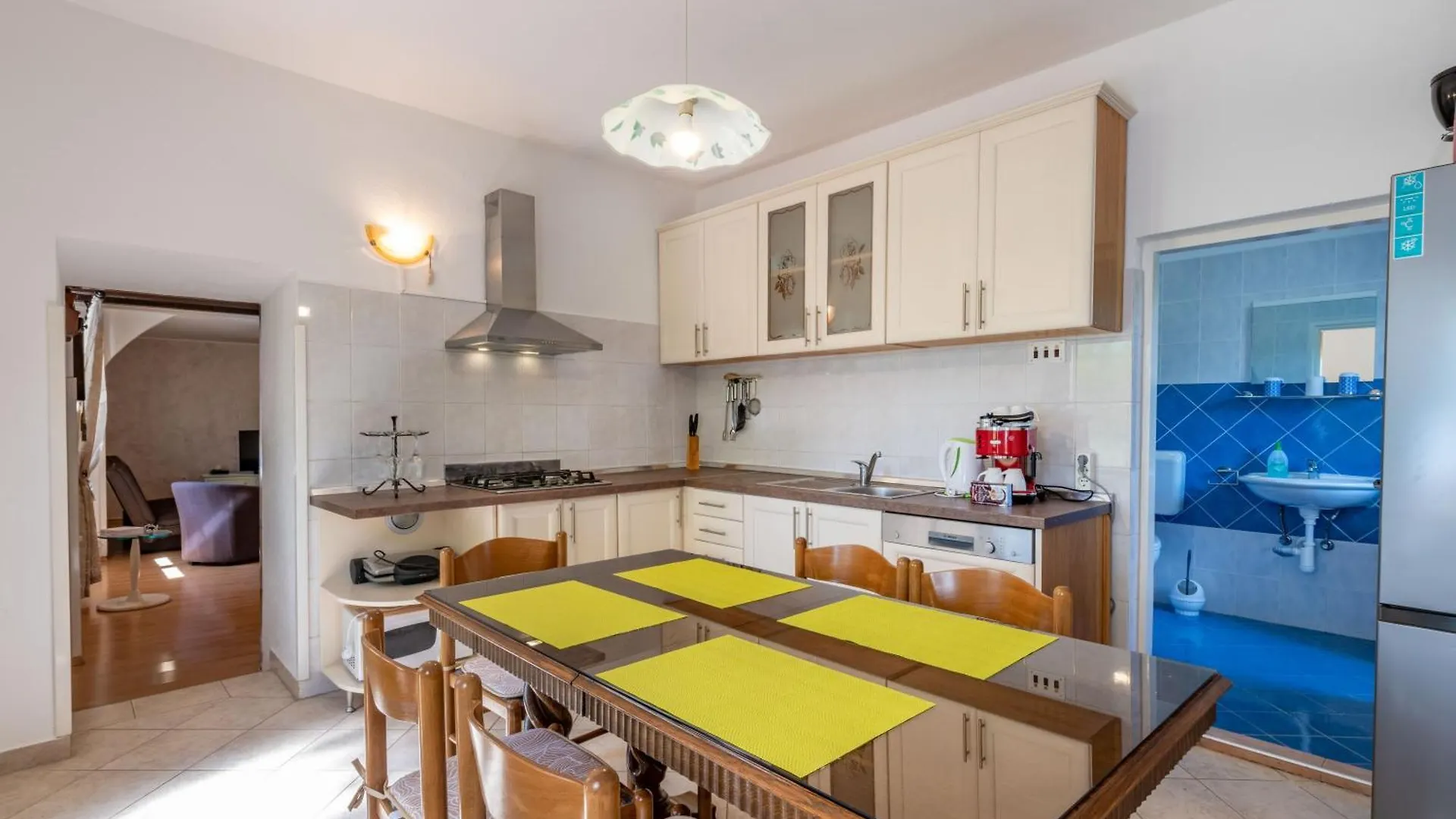 Vakantiehuis Villa Ana, A Tranquil Pool Villa Close To The Beach Stalije